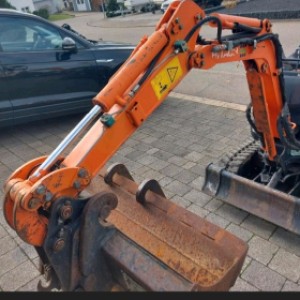 Mini bager hitachi 800 kg