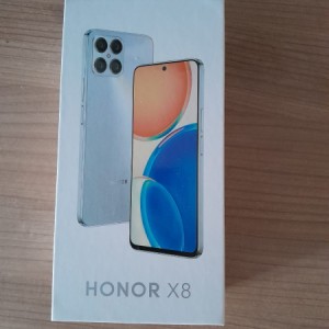 HONOR X8 128GB ZAPAKIRAN CRNI  NOVO