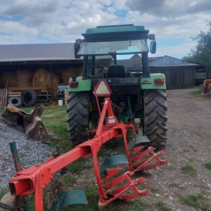 TRAKTOR JOHN DEEERE 2850