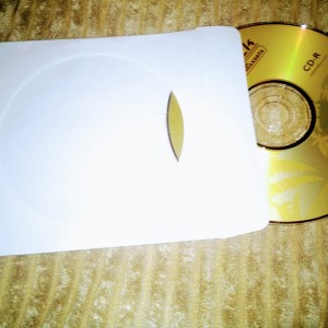Prodajem PDF knjige o Jogi u CD