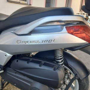 Sym 300i