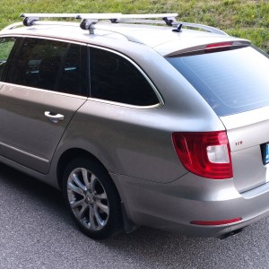 Škoda Superb Combi 2,0 TDI DSG nije uvoz reg. 08/23 može zamjena
