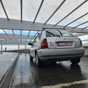 399€ - Mazda 323p - 1.3i - reg do 2/2023 - RabljenaVozila.eu