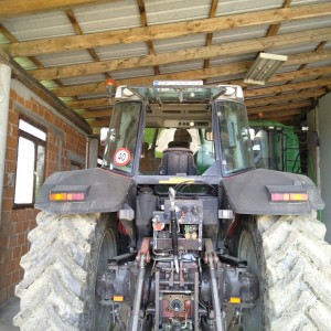 Massey ferguson 8150