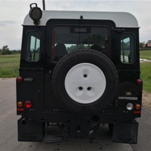 Land Rover Defender 110 Station
