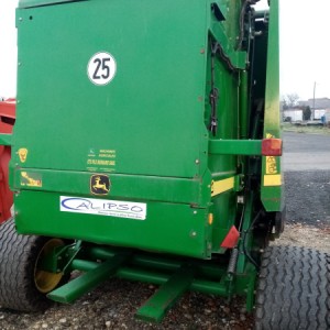 Rolobalirka John Deere 592