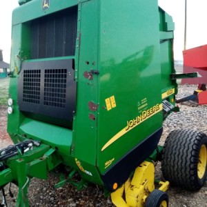 Rolobalirka John Deere 592