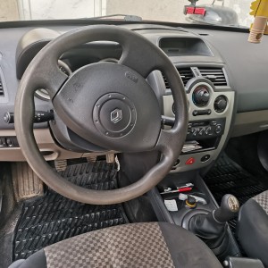 Prodajem Renault Megane 2