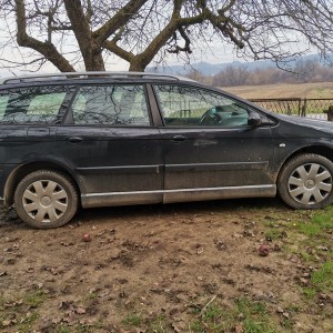Prodajem citroen c5, 2.0 u voznom stanju