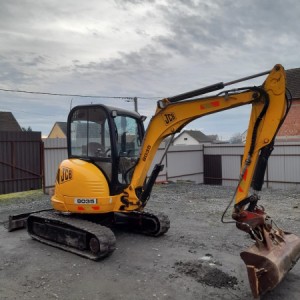 JCB 8030 ZTS 2011g.prodajem ili mjenjam