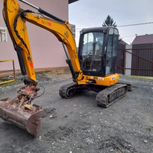 JCB 8030 ZTS 2011g.prodajem ili mjenjam