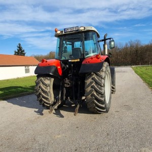 Massey Ferguson 5465