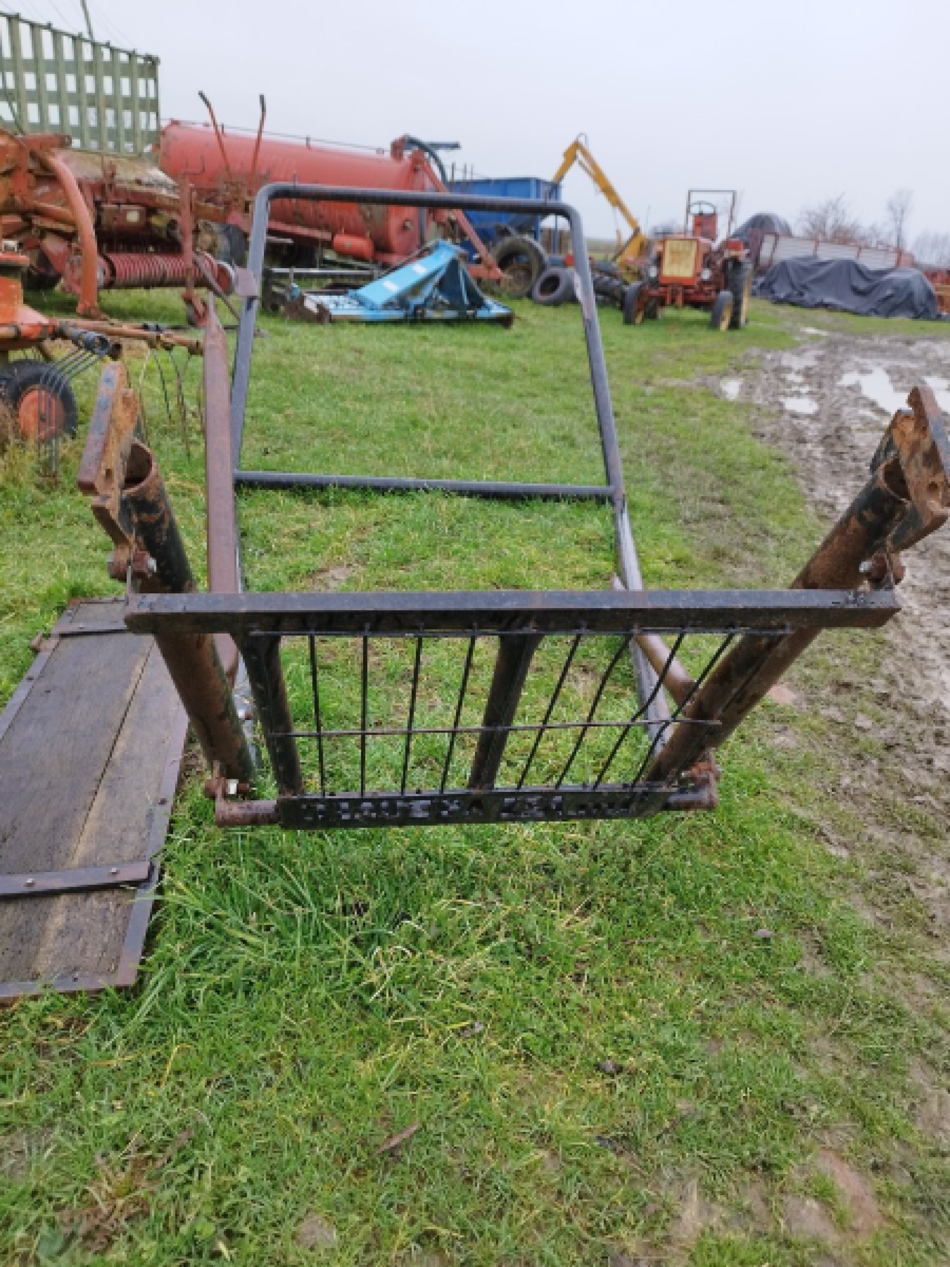 Šumska zastita za traktor Belarus