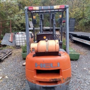 Viličar 1,5t Heli najam 15eur/dan