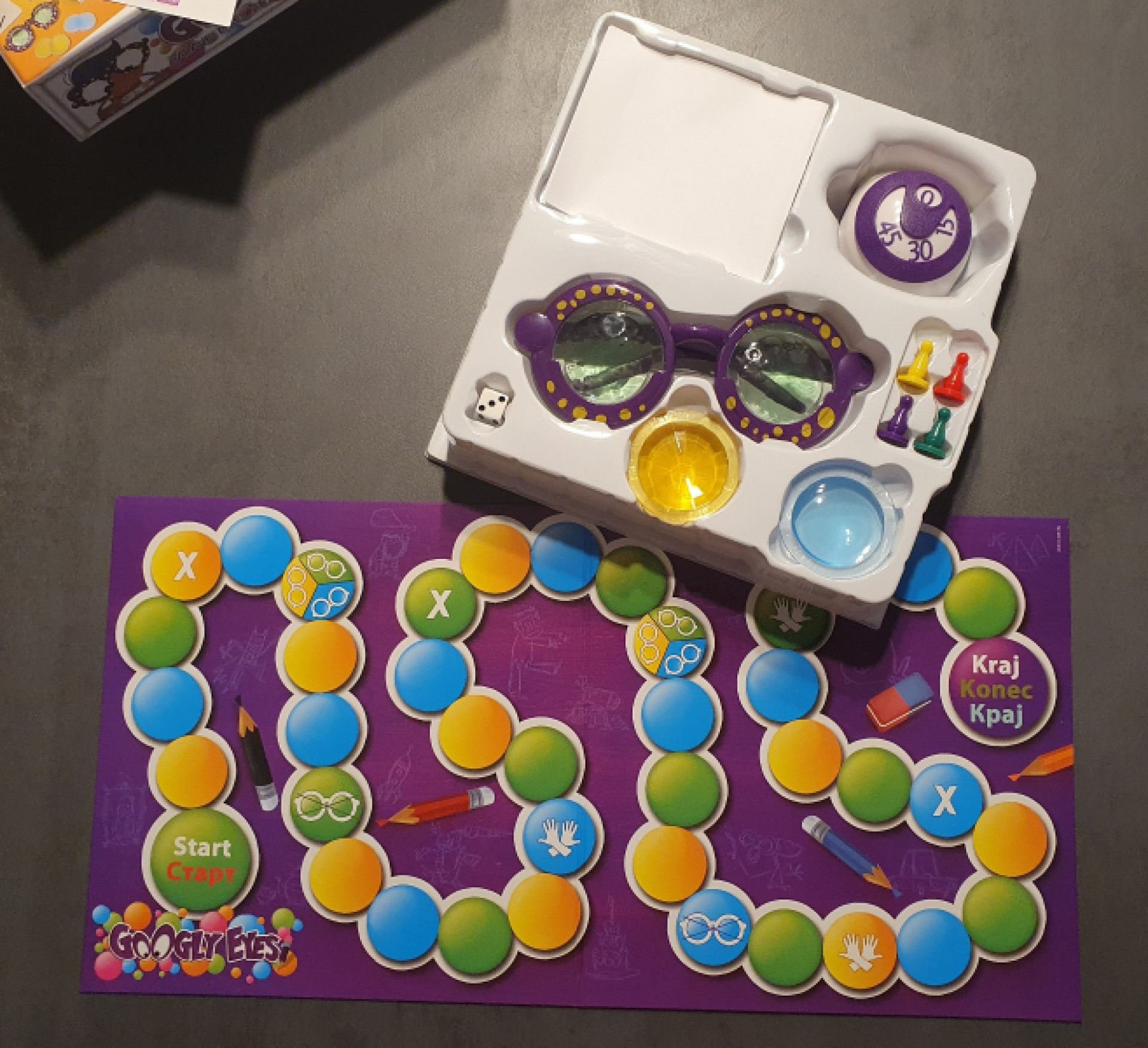 Pictionary Googly Eyes