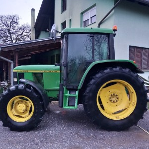 John Deere 6300