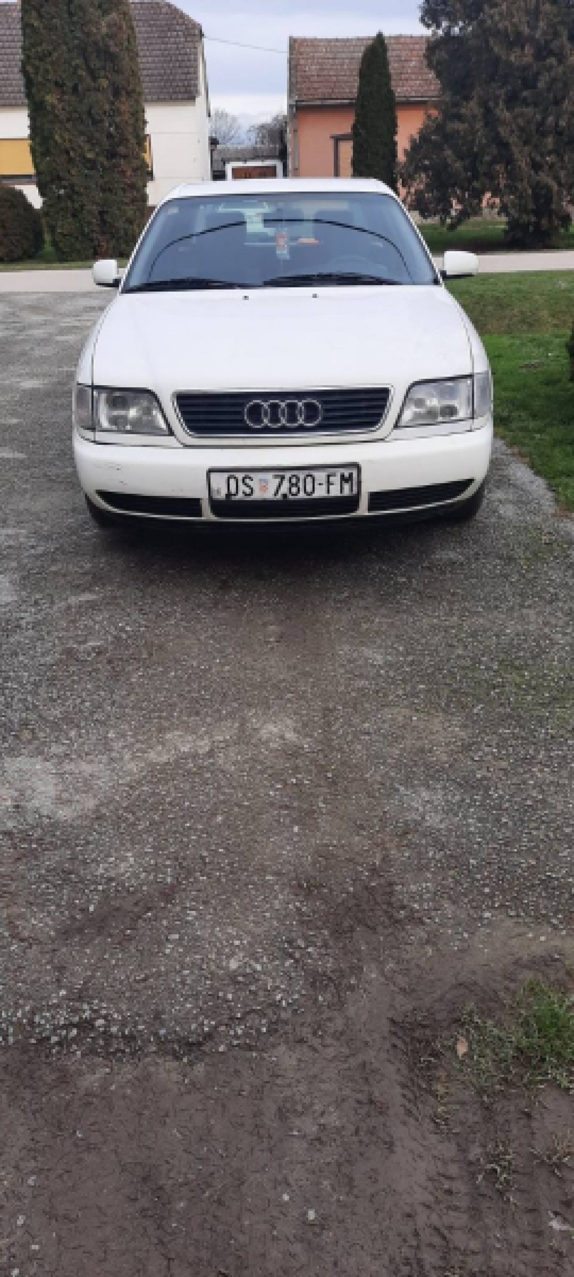 AUDI   A6 1.9 tdi