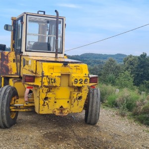Terenski viljuskar JCB