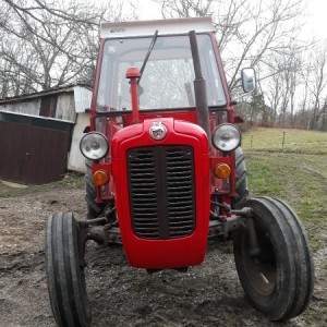 Traktor IMT 539 sa Kabinom