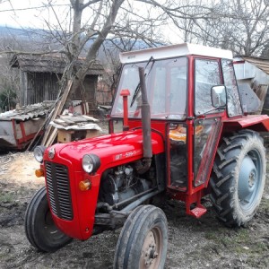 Traktor IMT 539 sa Kabinom