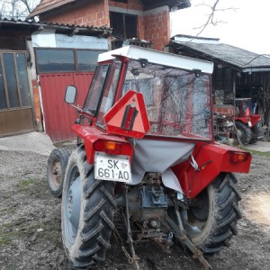 Traktor IMT 539 sa Kabinom