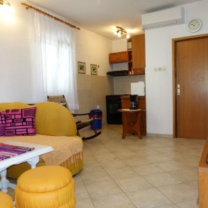 Apartman Enia (iznajmljivanje)