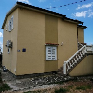 Apartman Enia (iznajmljivanje)