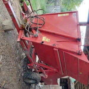 Kultivator Imt,sijačice Olt,prskalica 330 ltr