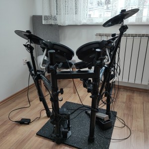 Roland TD - 1DMK V - drums