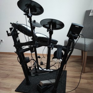 Roland TD - 1DMK V - drums