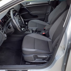 Golf 7,5 1,6 TDI 2019g. 60,000tkm, Join oprema, virtual, kamera, navi.