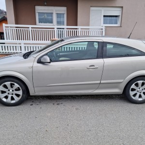 Opel Astra gtc+lpg