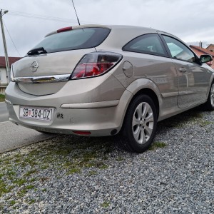 Opel Astra gtc+lpg