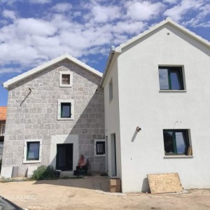 NAJAM KUćE ZA RADNIKE okolica Sinja