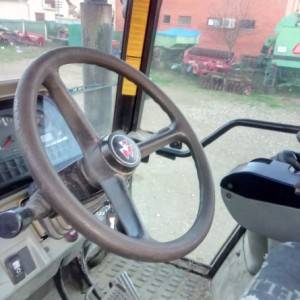 MF 8250 se prodaje