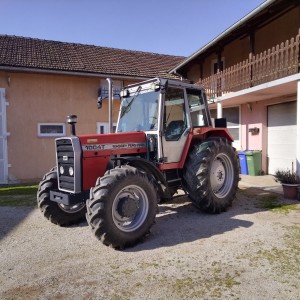 MASSEY-FERGUSON 1004T (90ks)