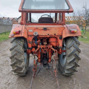TRAKTOR RUS 82