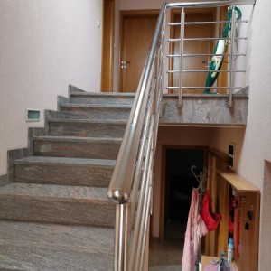 Prodajem kuću ili mjenjam za stan