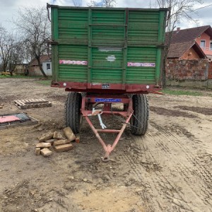Prikolica 9T trostrani