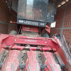 Kombajn Deutz-fahr M1202 kukuruzni i žitni adapter