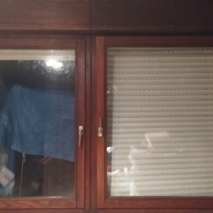 IZO-IND DVOSLOJNI PROZOPRI I VRATA S ROLETAMA INDUSTROGRADNJA
