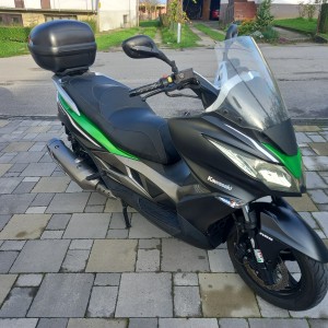 KAWASAKI J 300