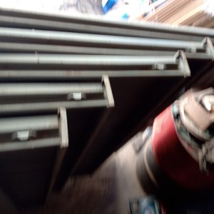 Prodajem metalni ormar