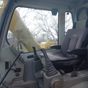 Prodajem bager hyundai