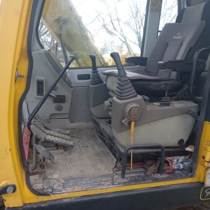 Prodajem bager hyundai