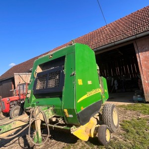 John Deere 582