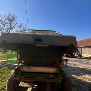 John Deere 582