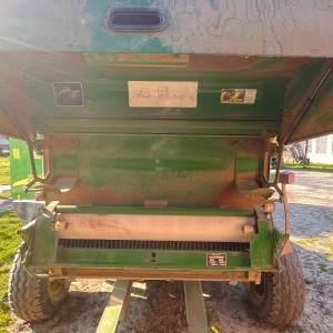 John Deere 582