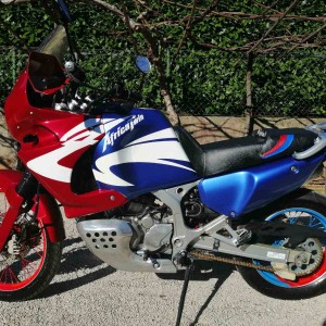 HONDA AFRICA TWIN XRV 750