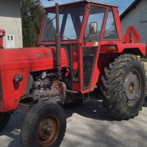 Prodajem imt 560 traktor